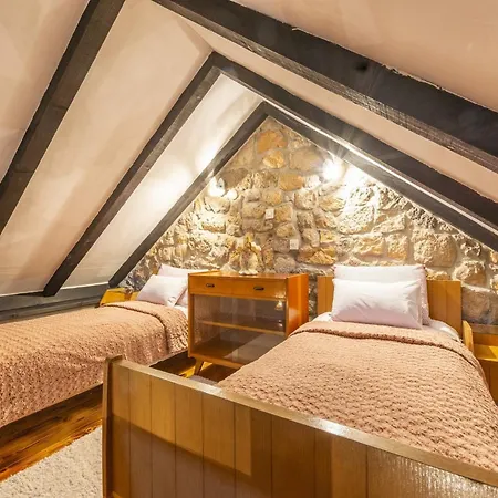 Rustical Kokori I Shared Pool - One Bedroom 펜션 *