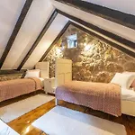 Prázdninový dům Rustical Kokori I Shared Pool - One Bedroom Vrgorac