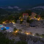 Prázdninový dům Rustical Kokori I Shared Pool - One Bedroom *
