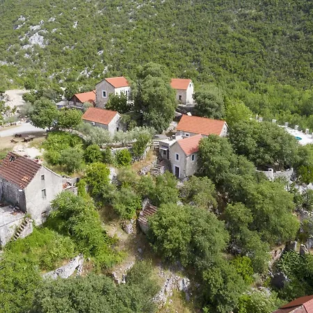 Rustical Kokori I Shared Pool - One Bedroom *