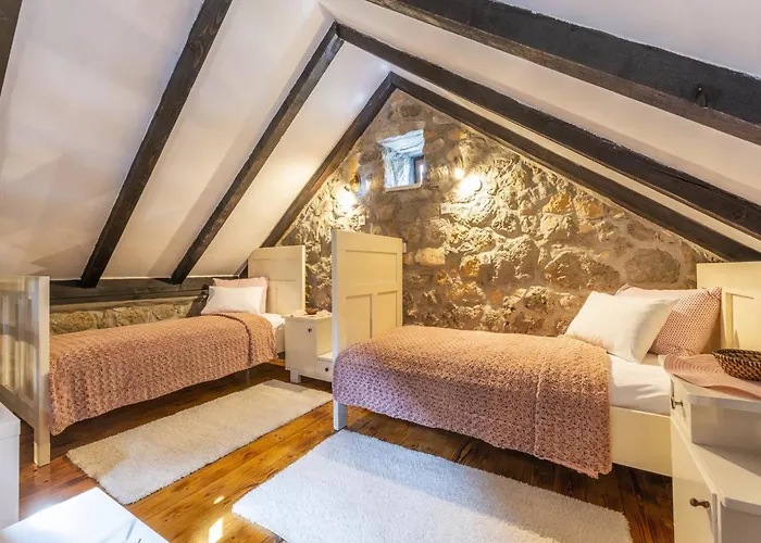 Tatil Evi Rustical Kokori I Shared Pool - One Bedroom Vrgorac