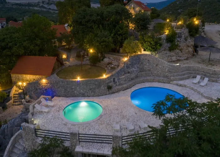 Rustical Kokori I Shared Pool - One Bedroom Tatil Evi *